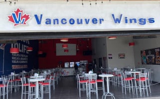 Vancouver Wings Paseo Alcalde inside