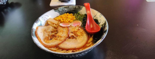 Momotabi Ramen House food