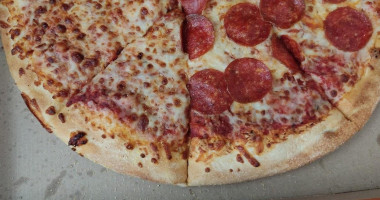 Little Caesars Pizza Tabachines food