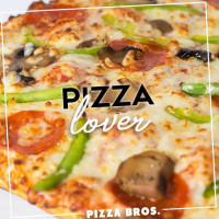 Pizza Bros Las Aguilas food