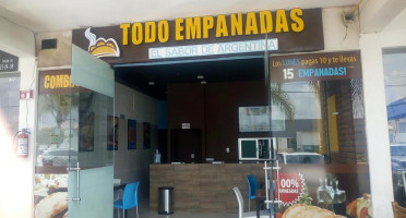 Todo Empanadas Plaza Los Tules food