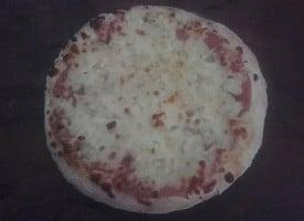 Milan Pizza food