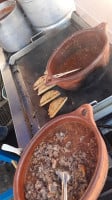 Tacos El Güero De Acatlan food