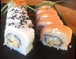 Sushi Urbano food