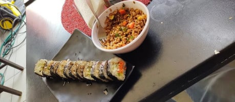 Sushi Urbano food