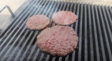 Hamburguesas Al Carbón Vallarta food