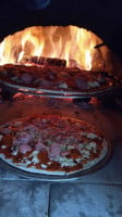 Ramona Pizzas A La LeÑa food