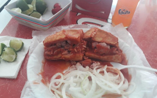 Tortas Ahogadas Chucky's food