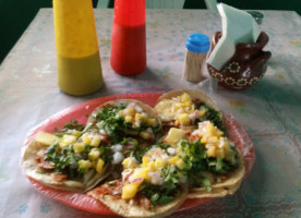 Taqueria La Pasadita food