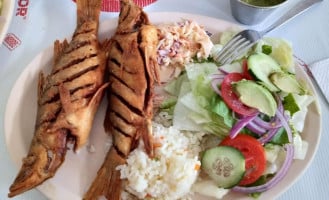 Mariscos Las Hamacas food