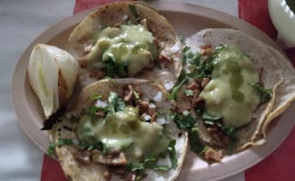 Tacos El Primo food