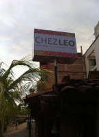 Chez Leo Zihuatanejo outside