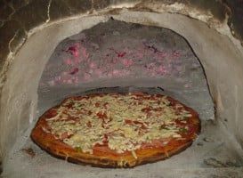 Pizzas Oly food