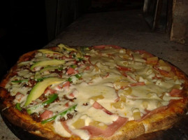 Pizzas Oly food