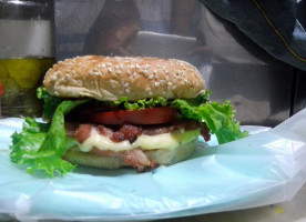 Hamburguesas Al Carbon Y Carnes Asadas El Jefe Jr food