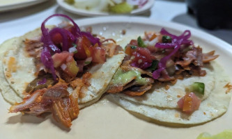 Taqueria La Flama Del Tizon food