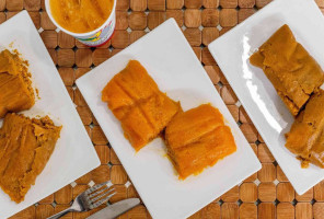 Amable's Pasteles En Hojas food