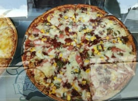 Abuelo's Pizza food