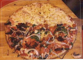 Porta Pizza food