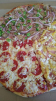 Cruzi's Pizza food