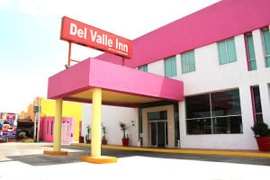 Del Valle Inn outside