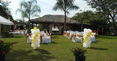 Jardín De Eventos Rincón De La Mona outside