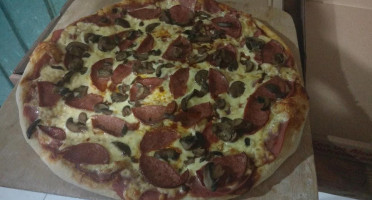 Papalos Pizza food