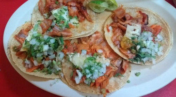 Taquería La Salsa food