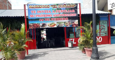 Mariscos El Cuñado outside