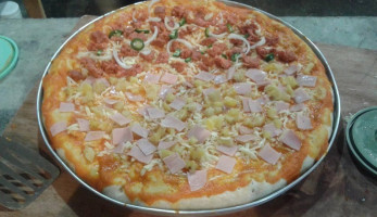 Pizzas Ana food