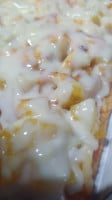 Lyonel Pizza food