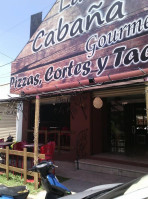 La Cabaña Gourmet outside