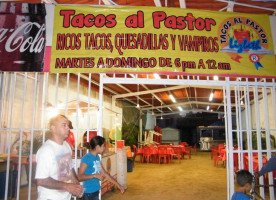 Tacos Al Pastor Lizbeth inside