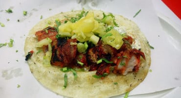 Tacos El Tizon food