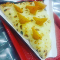 Queso Con Pizza food