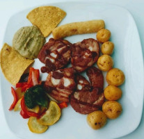 Lucho"s Burger Fast Food food