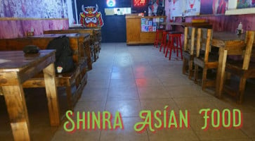 Shinra Asían Food inside