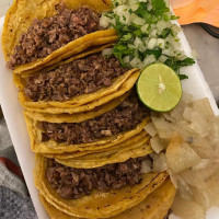 Tacos Los Güeros food