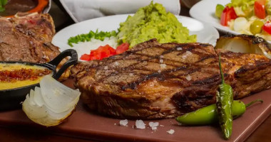 Los Nogales Esfera food