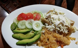 Gorditas El Arroyo De La Peña food