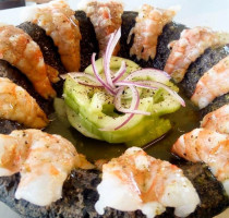 Los Culichis Mariscos Y Clamatos food