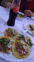 Taquería El Caporal food