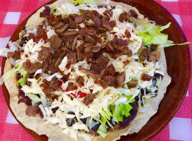 Las Klauyudas, Tlayudas Y Antojitos Oaxaqueños food