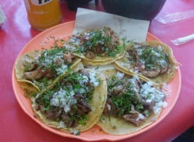 Taquería González food