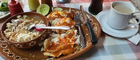 El Campanario food