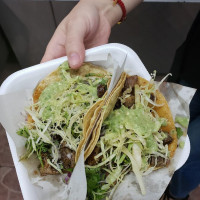 Taquería El Flamazo food