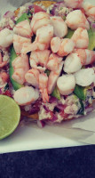 Mariscos El Coyote food