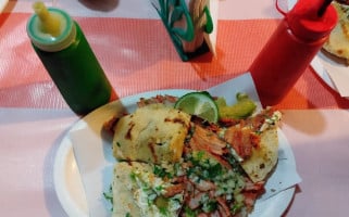 Tacos El Tizon food