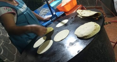 Tacos Cheran food