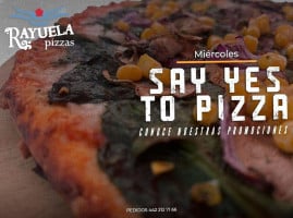 Rayuela Pizza food